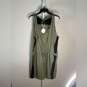NWOT-Leila Ali Travel Dress